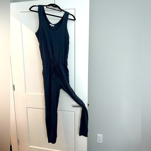 Leallo jumpsuit, Grey. - Picture 1 of 2